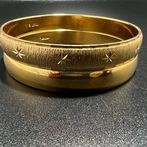 Vintage Pair of Monet Signed Gold Plated Bangles Size Large Etched Starburst